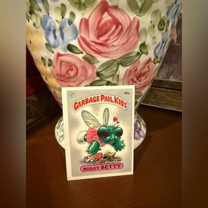 Garbage Pail Kids 'Buggy Betty' Trading Card - Pink & Green